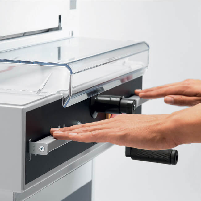 Stapelschneider-IDEAL-4315-bedienelement-easy-cut_800x800 Ideal 4350 Table top guillotine